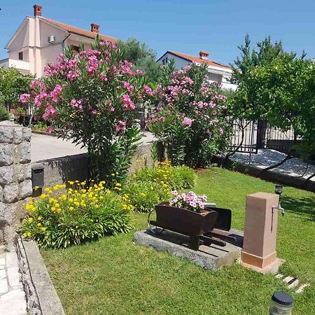 Apartments Mira Krk Крк Екстер'єр фото