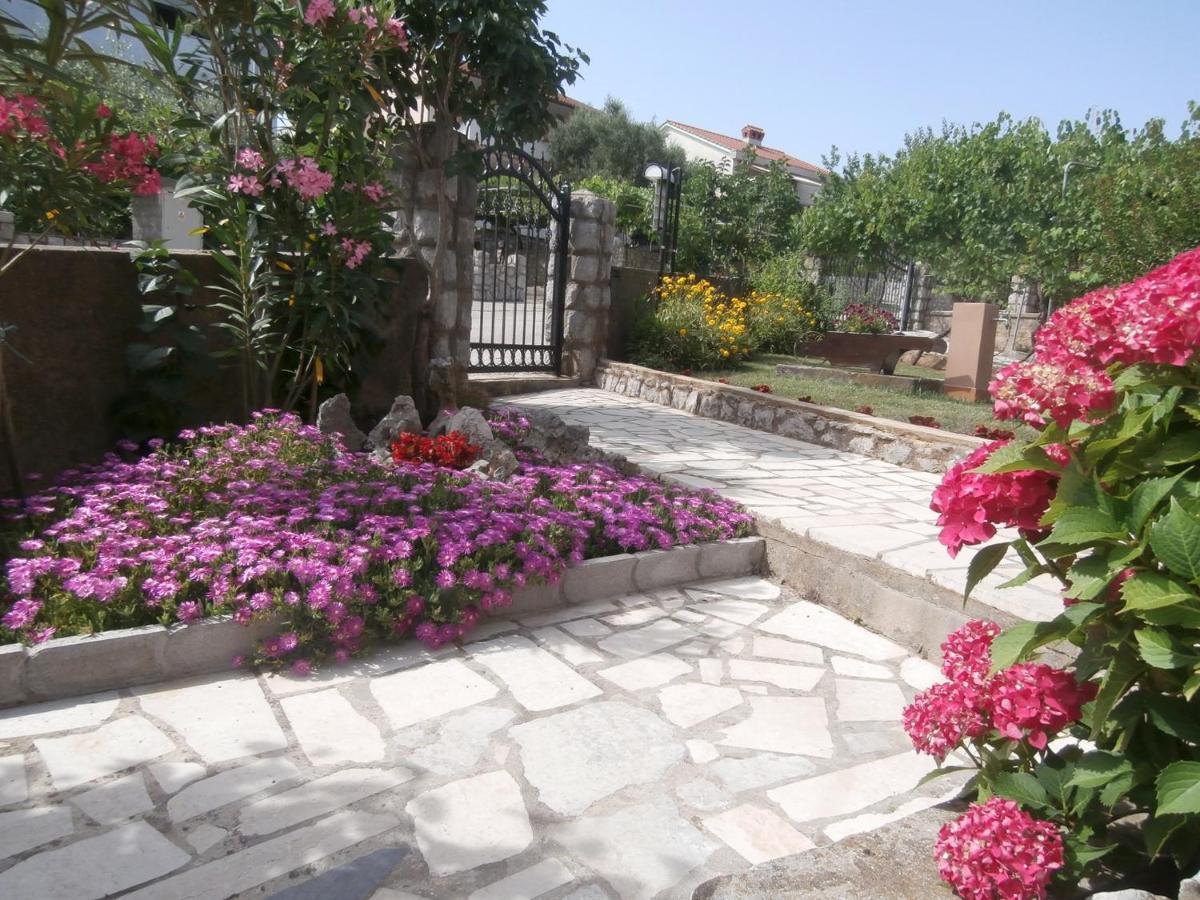 Apartments Mira Krk Крк Екстер'єр фото
