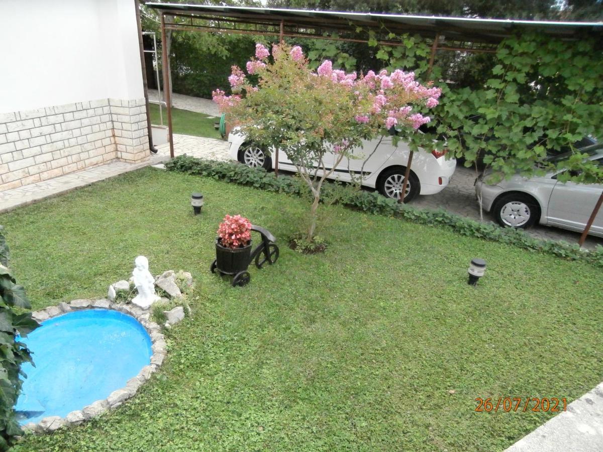 Apartments Mira Krk Крк Екстер'єр фото