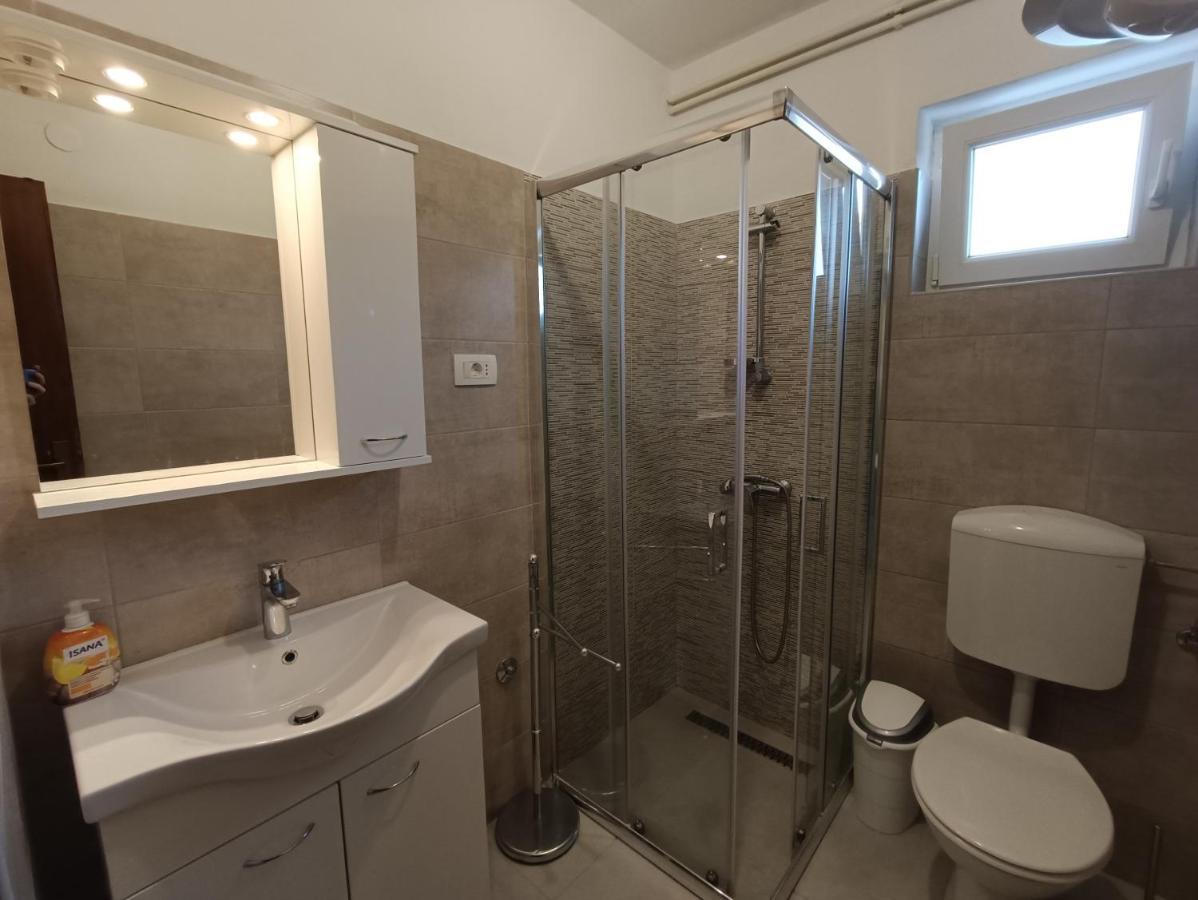 Apartments Mira Krk Крк Екстер'єр фото