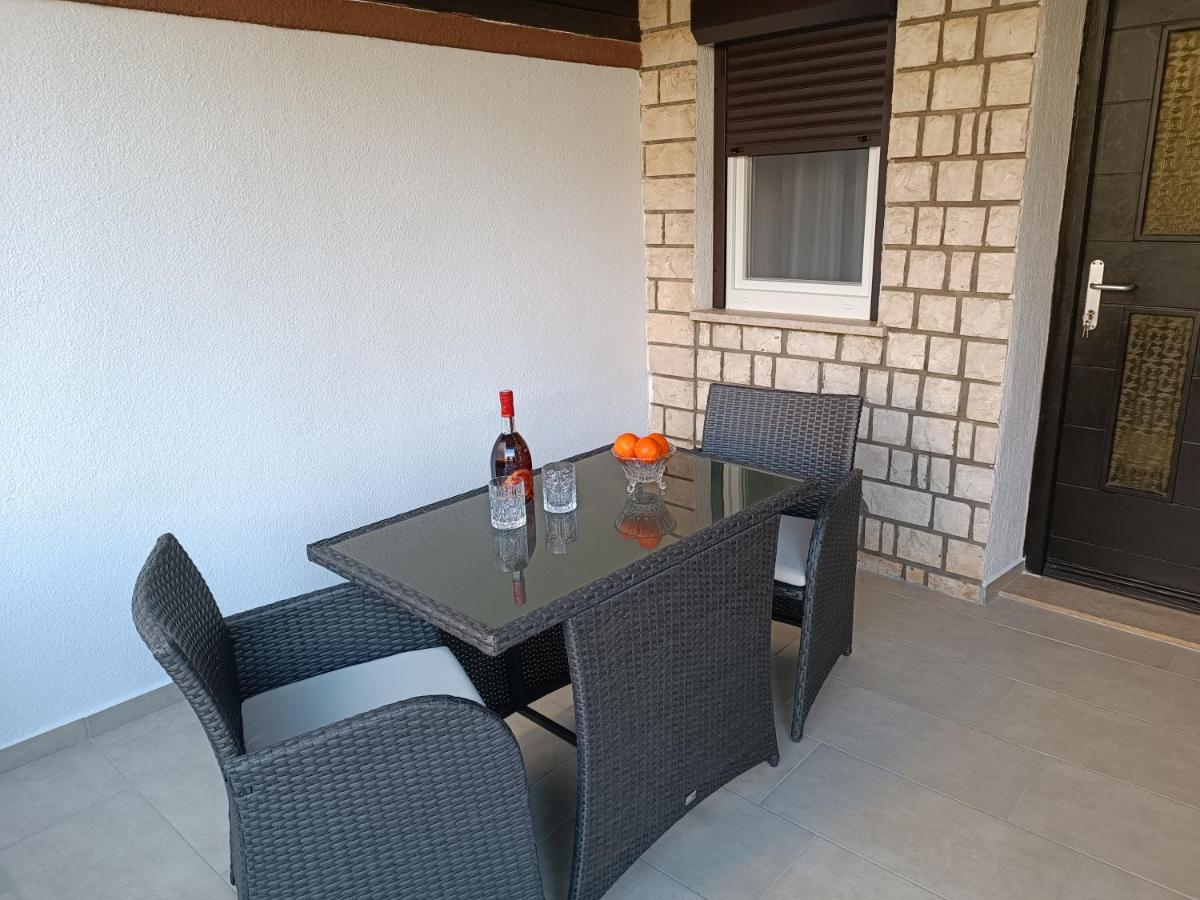 Apartments Mira Krk Крк Екстер'єр фото