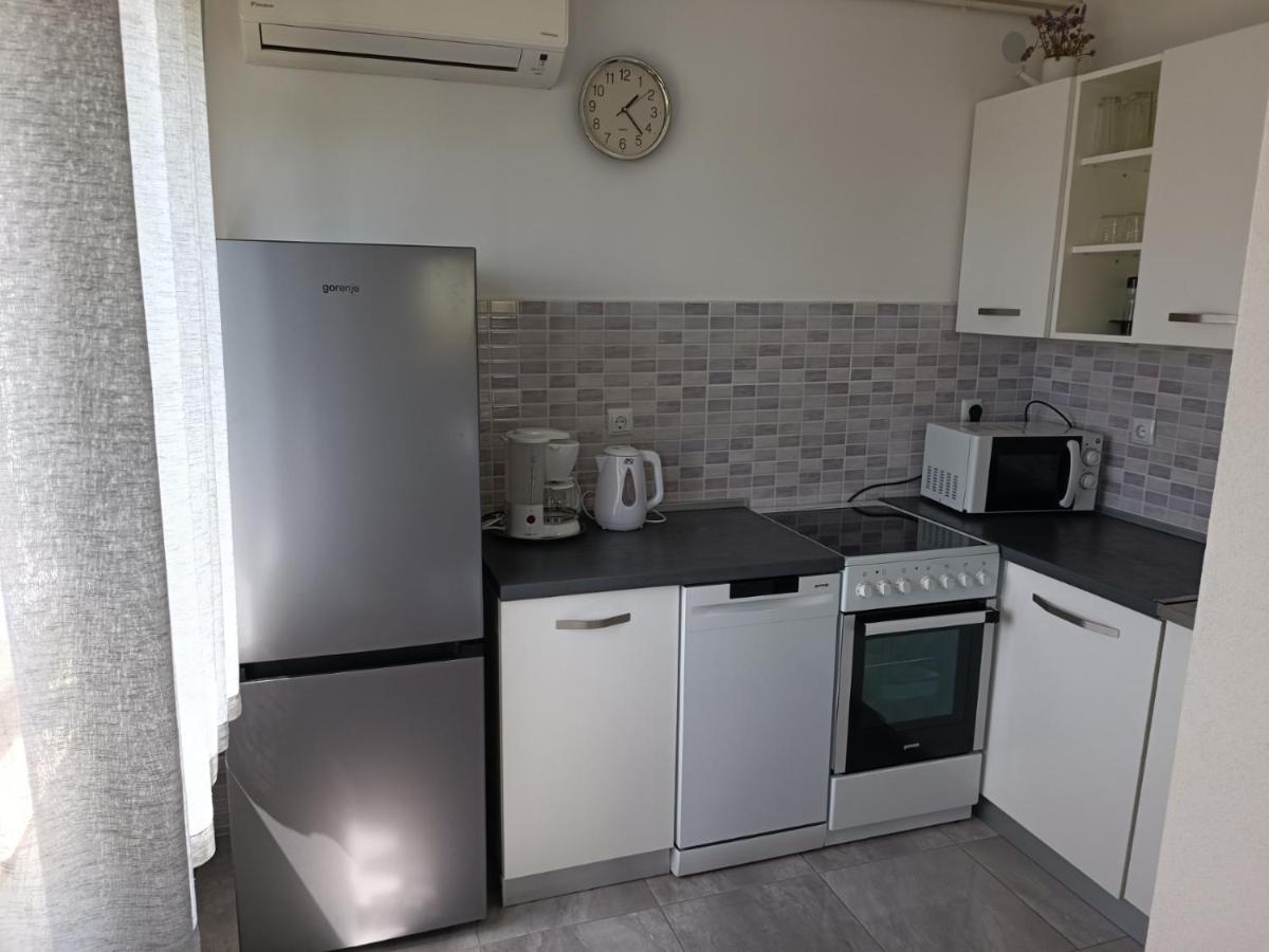 Apartments Mira Krk Крк Екстер'єр фото