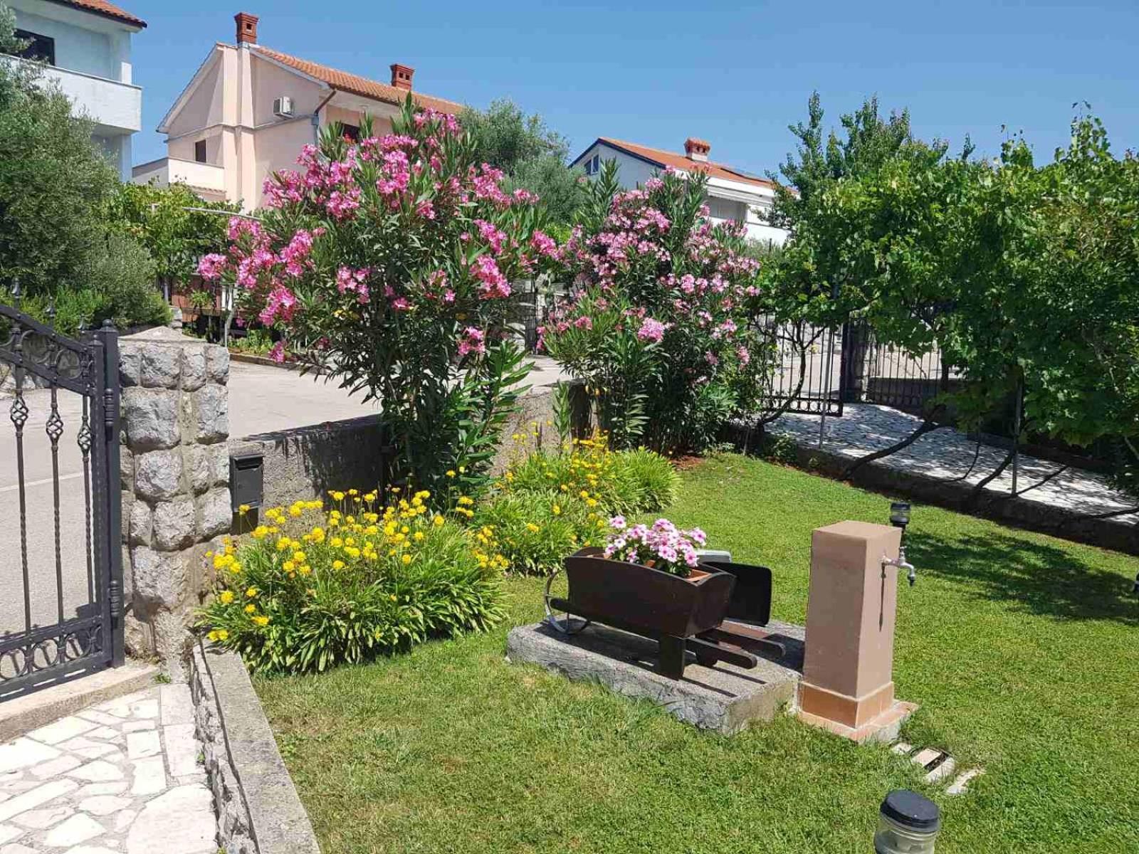 Apartments Mira Krk Крк Екстер'єр фото